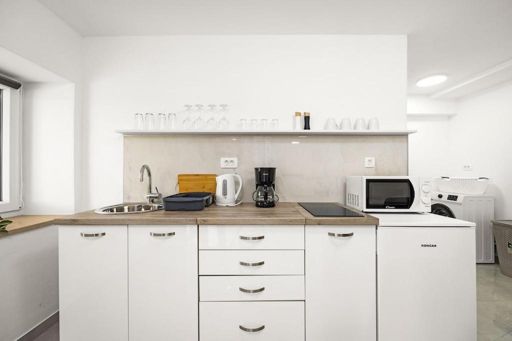 Apartment Olive Garden Near Pula 3 Km From Center And Only 4 Km From The Beach For 4 Persons المظهر الخارجي الصورة
